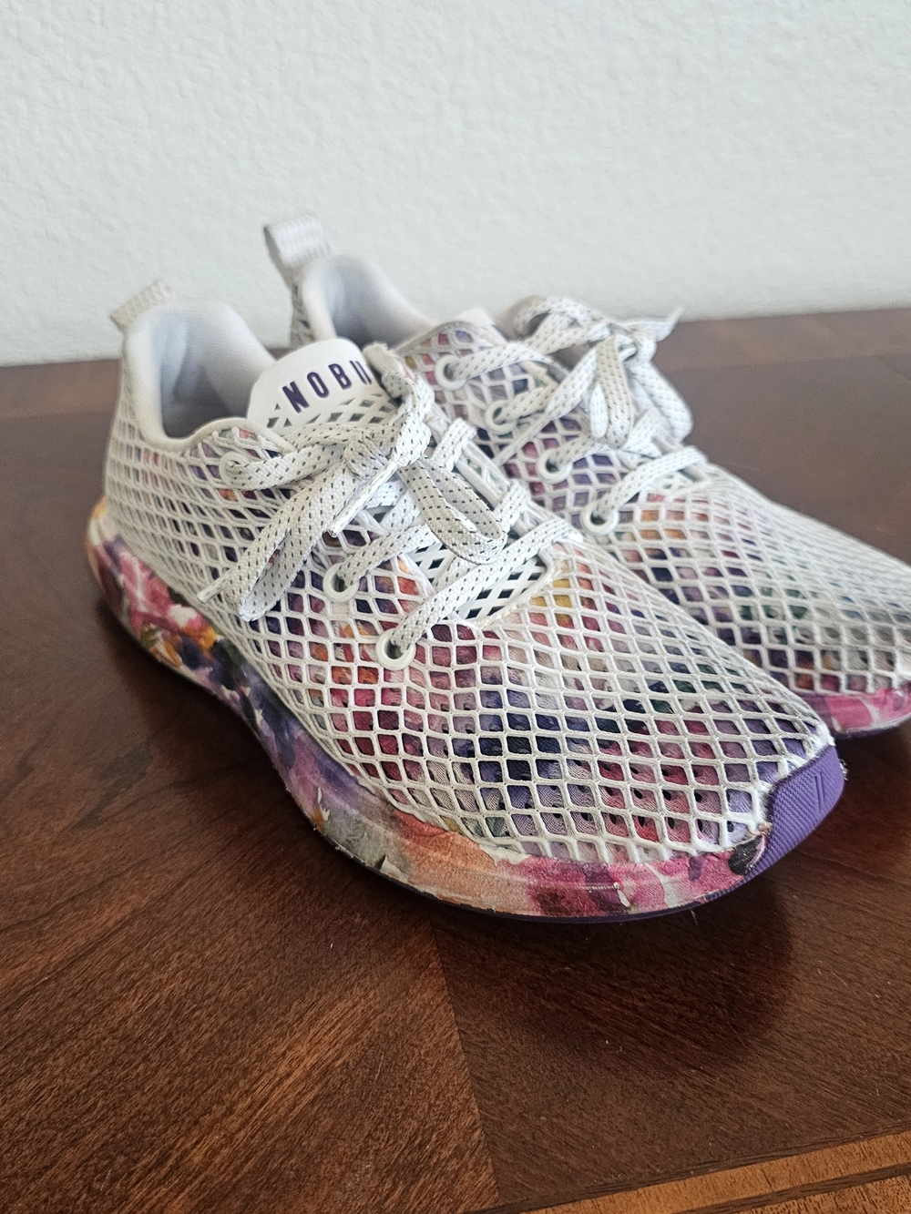 NOBULL White Mesh Athletic Shoes with Multicolor Floral, Women's 6.5